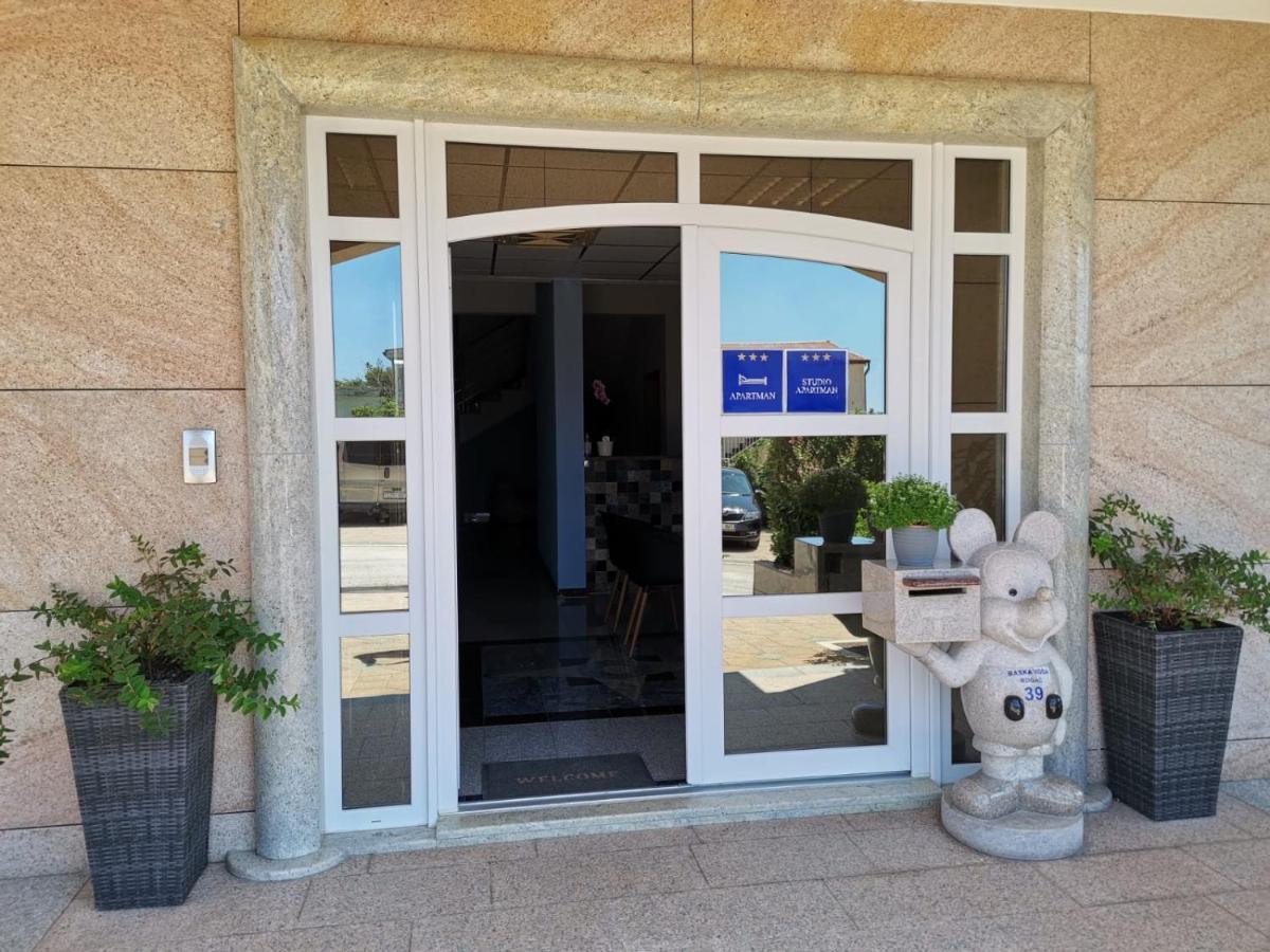 Villa Maric Baška Voda Buitenkant foto